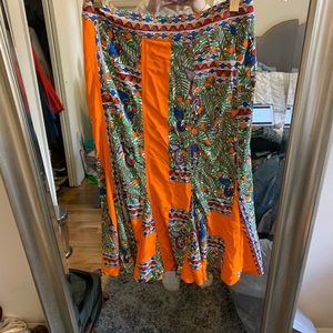 Tory Burch Skirts - Tory Burch MIDI Skirt - xs Tory Burch Skirts - Tory Burch MIDI Skirt - xs